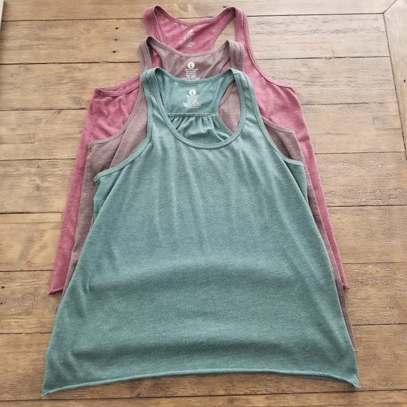 Epic MMA Gear Tops - 3 Flowy Racerback Tank Tops Size Large